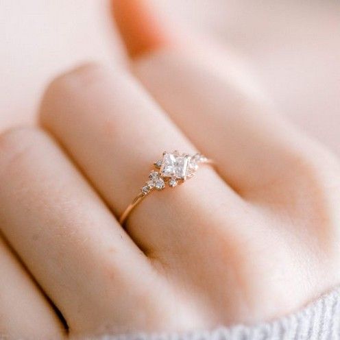 Detail Model Cincin Simple Dan Elegan Nomer 8