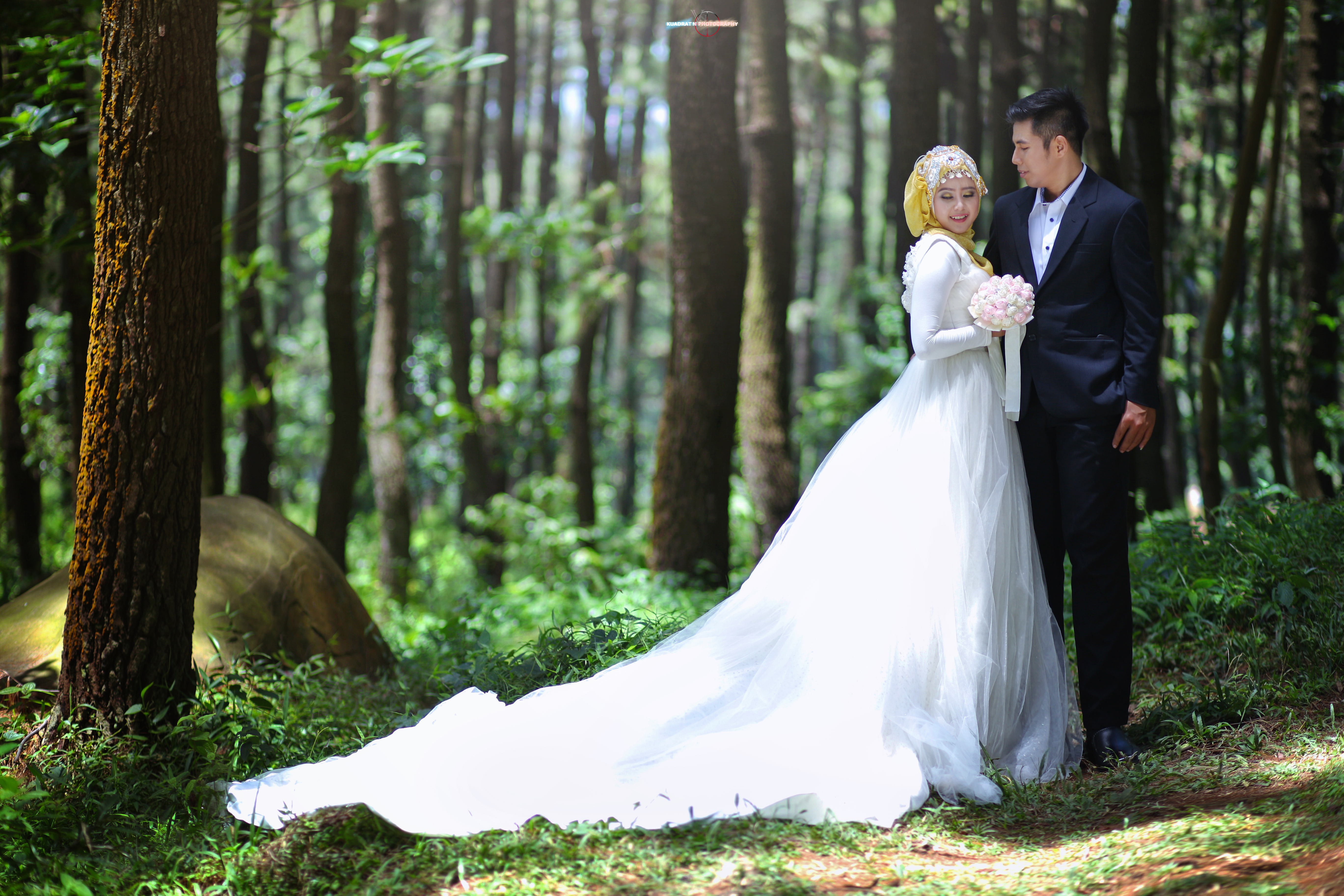 Detail Model Foto Prewedding Outdoor Nomer 28