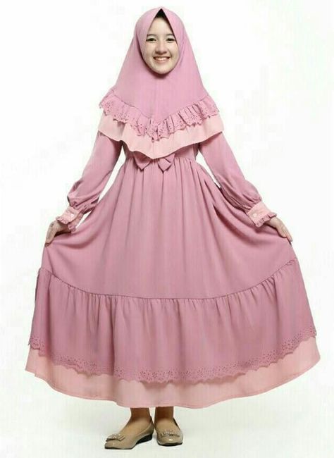 Detail Model Gamis Renda Nomer 15