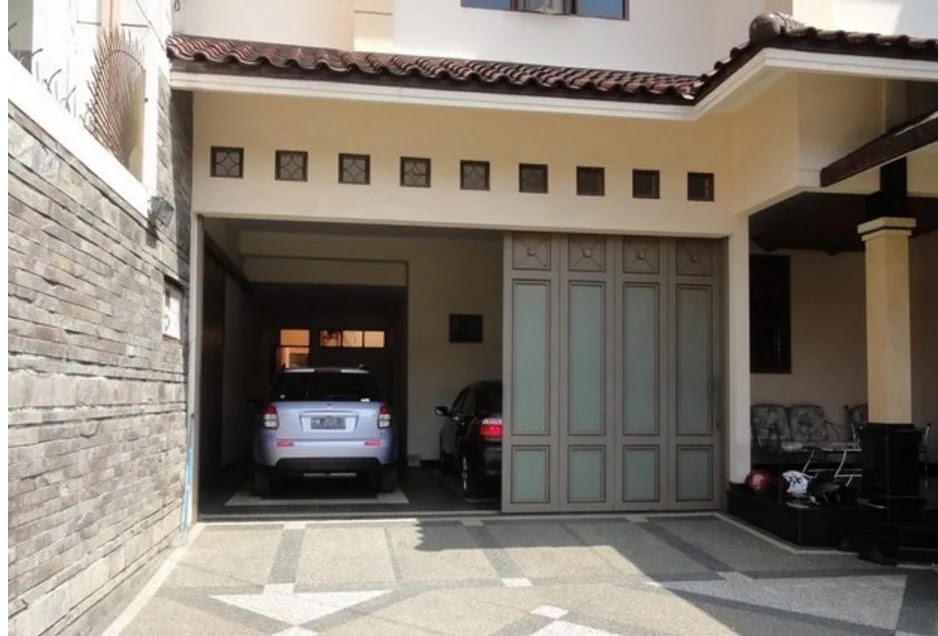 Detail Model Garasi Rumah Nomer 9