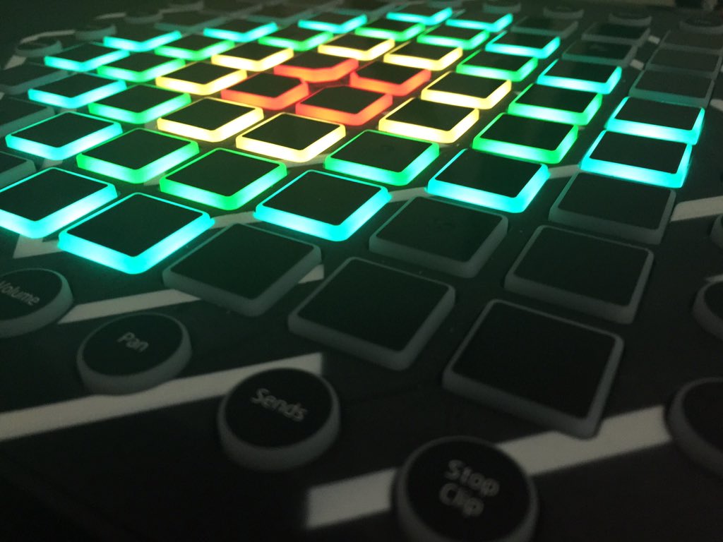 Detail Launchpad Wallpaper Nomer 24