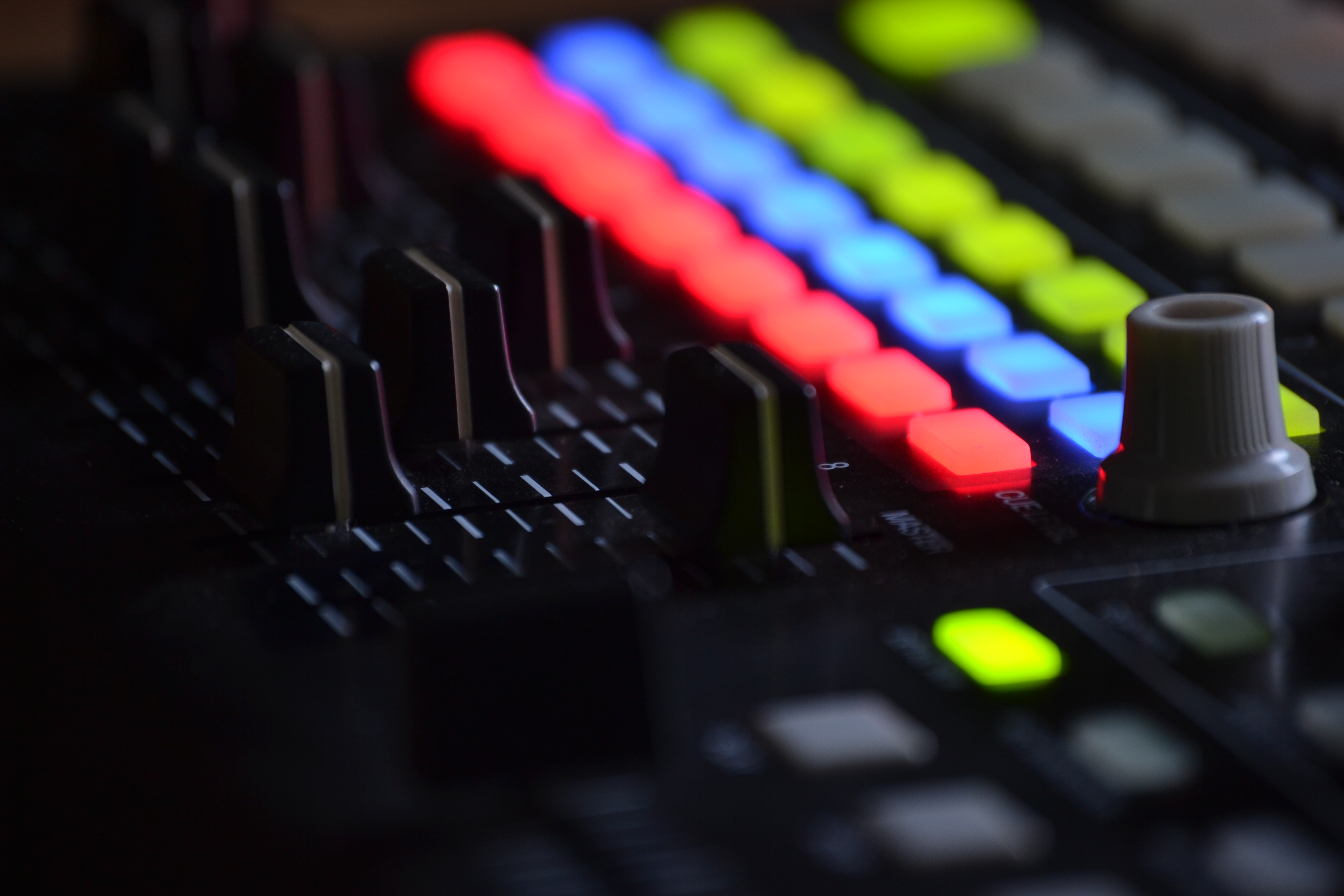 Detail Launchpad Wallpaper Nomer 27