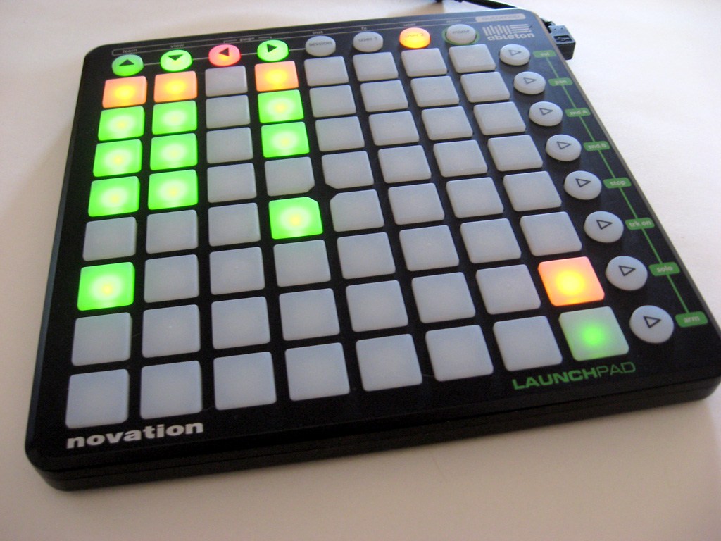 Detail Launchpad Wallpaper Nomer 37