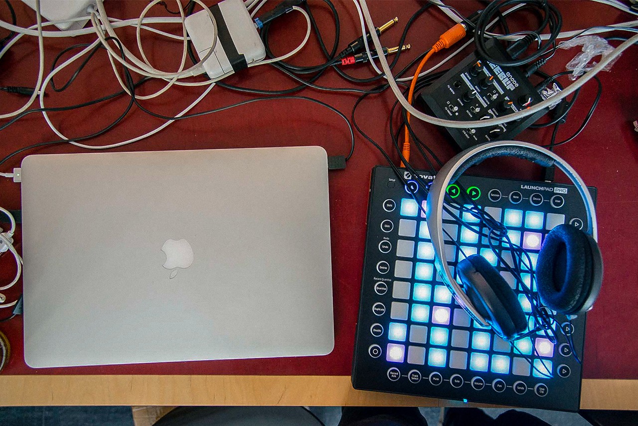 Detail Launchpad Wallpaper Nomer 57