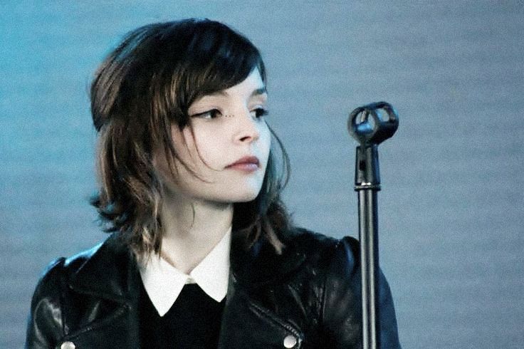 Detail Lauren Mayberry Wallpaper Nomer 37