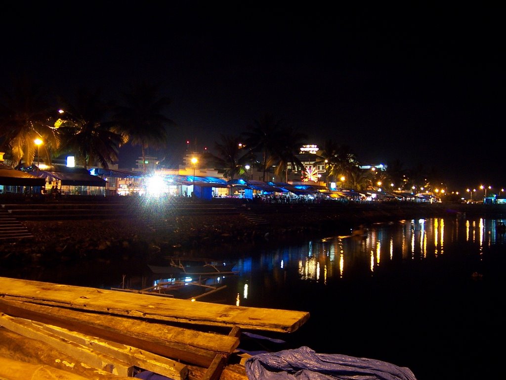 Detail Laut Di Malam Hari Nomer 33