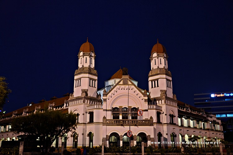 Detail Lawang Sewu Vector Nomer 49