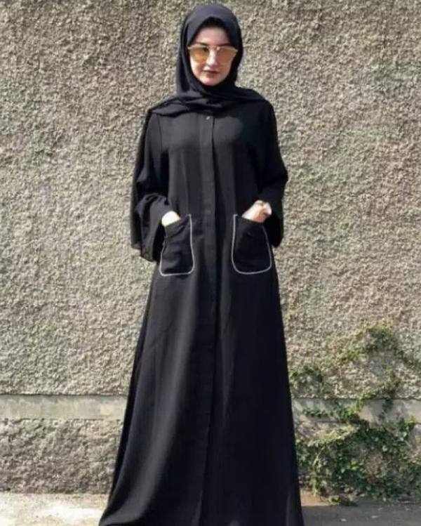 Detail Model Jubah Hitam Nomer 34