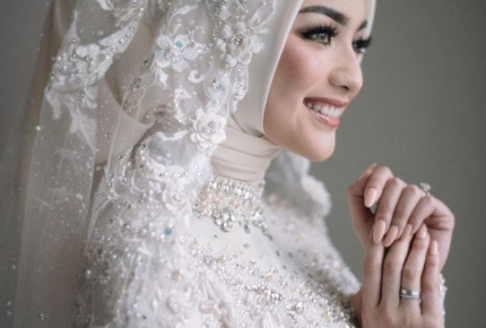 Detail Model Kerudung Pengantin Nomer 27