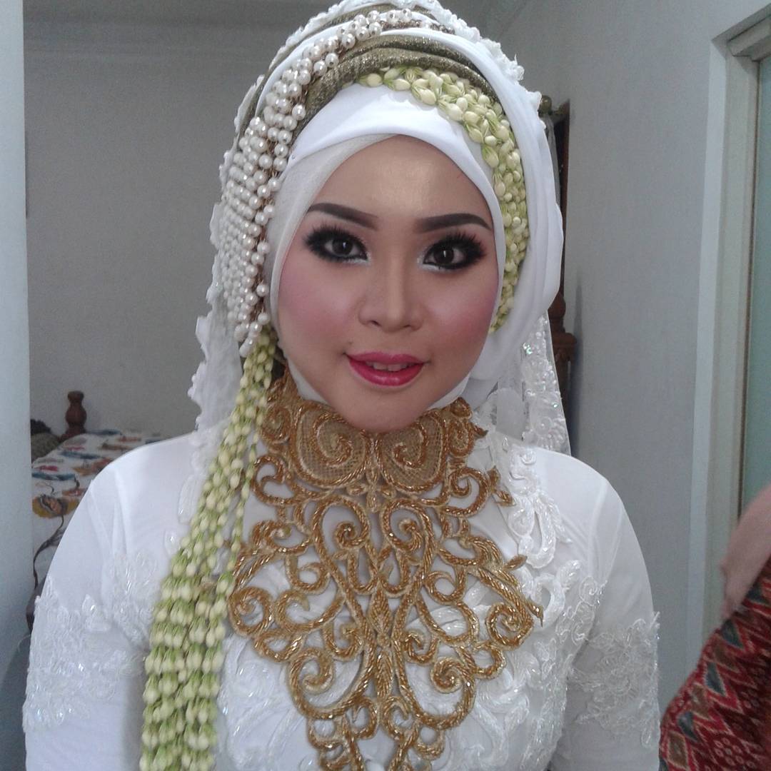 Detail Model Kerudung Pengantin Nomer 53