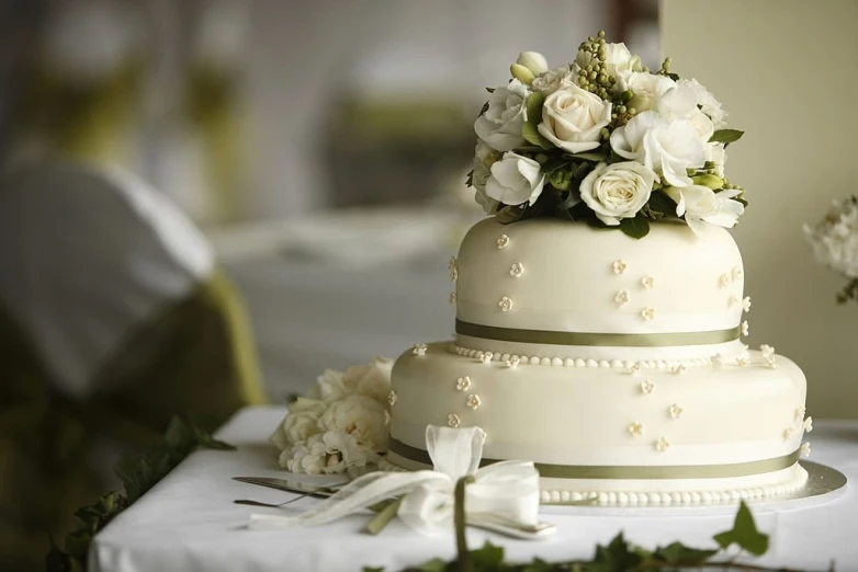 Detail Model Kue Pengantin Nomer 22