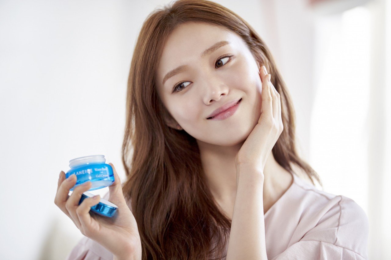 Detail Lee Sung Kyung Laneige Nomer 2