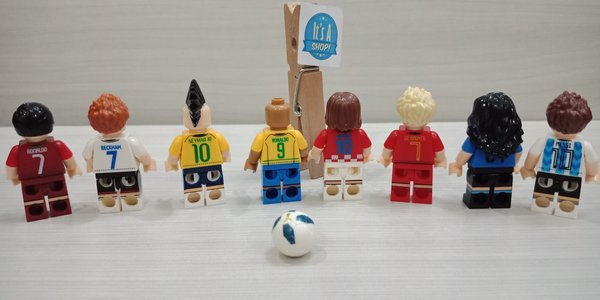 Detail Lego Sepak Bola Nomer 11