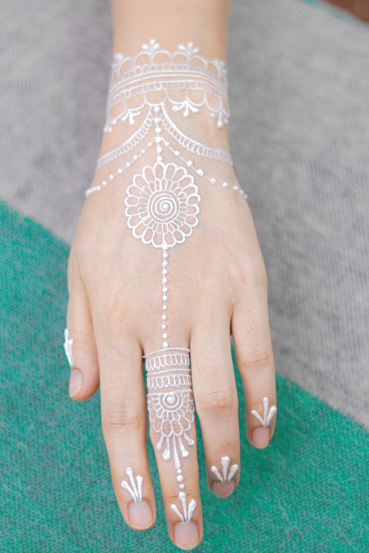 Detail Model Pacar Henna Nomer 48