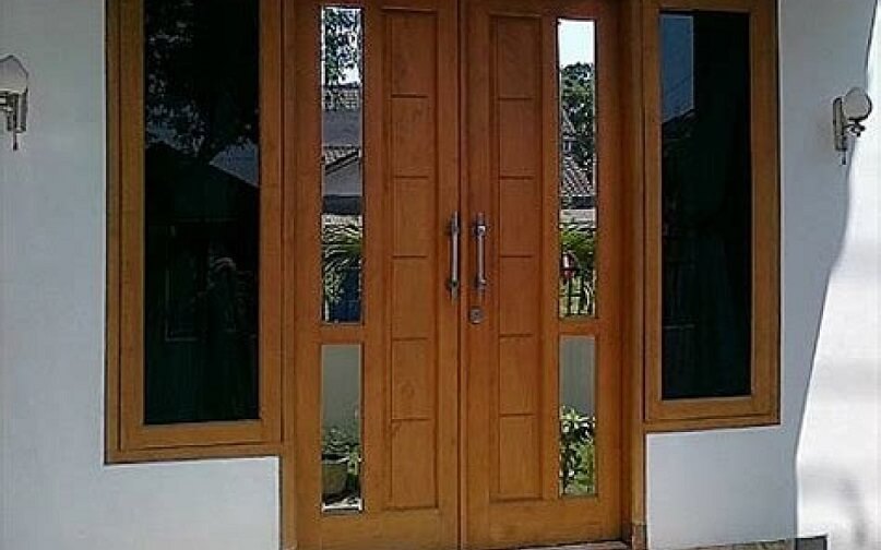 Detail Model Pintu Ruang Tengah Rumah Minimalis Nomer 32