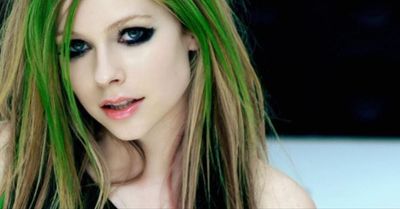 Detail Model Rambut Avril Lavigne Nomer 31