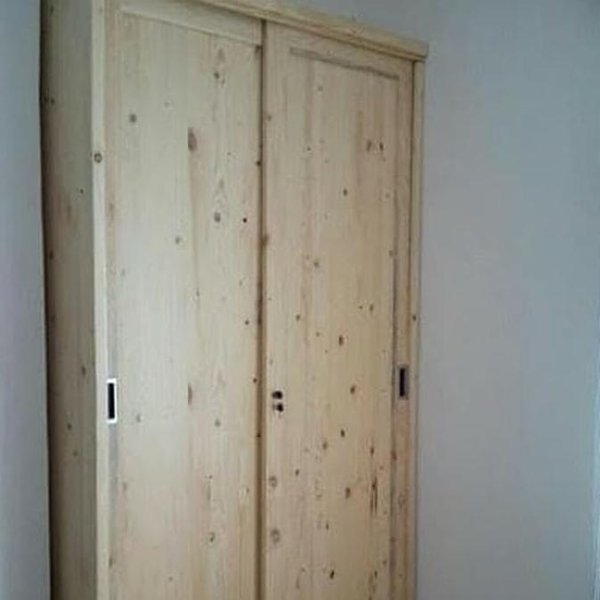 Detail Lemari Kayu Pinus Nomer 12