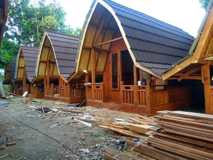 Detail Model Rumah Kayu Setengah Batu Nomer 35