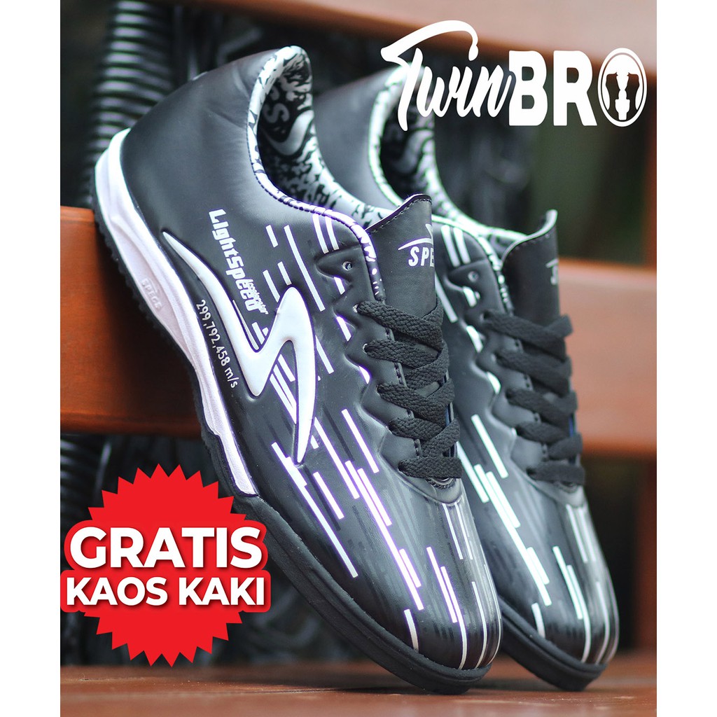 Detail Model Sepatu Futsal Specs Nomer 53