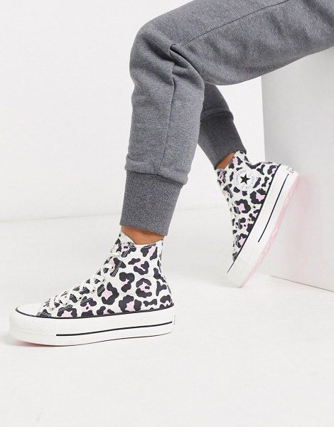 Detail Leopard Print Chucks Nomer 25
