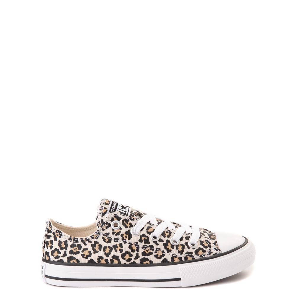 Detail Leopard Print Chucks Nomer 34