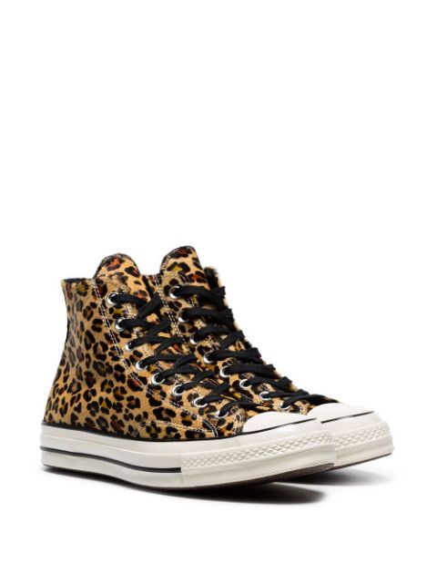 Detail Leopard Print Chucks Nomer 40
