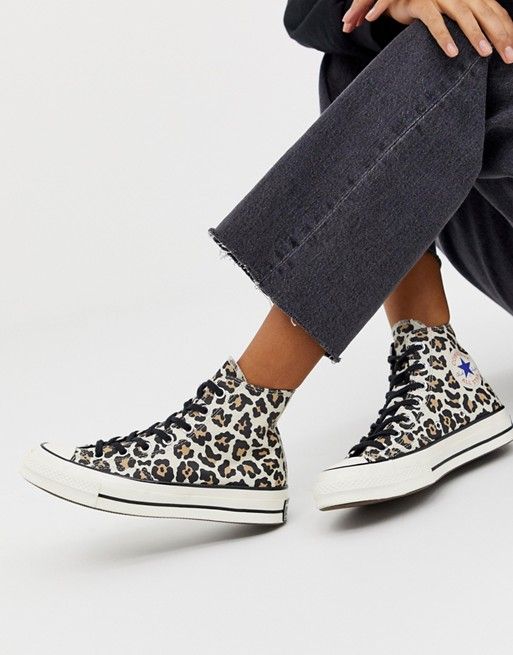 Detail Leopard Print Chucks Nomer 8
