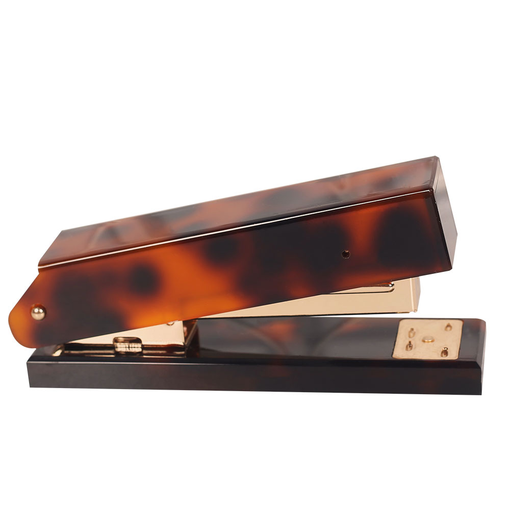 Detail Leopard Print Stapler Nomer 25