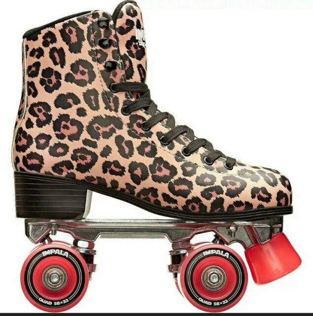 Detail Leopard Roller Skates Size 9 Nomer 2