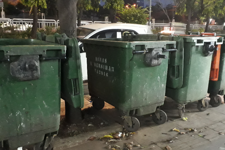 Detail Model Tempat Sampah Depan Rumah Nomer 24