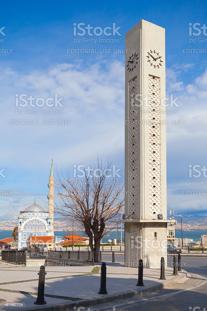 Detail Modern Clock Tower Design Nomer 24