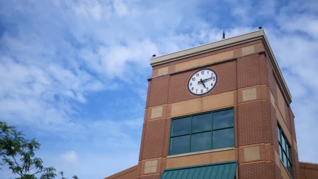 Detail Modern Clock Tower Design Nomer 36