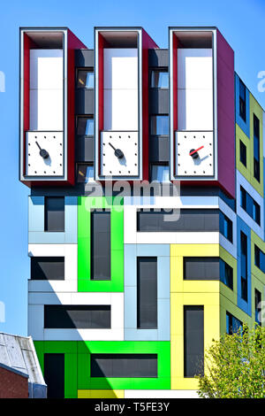 Detail Modern Clock Tower Design Nomer 52
