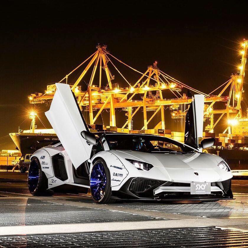 Detail Modifikasi Mobil Lamborgini Nomer 5