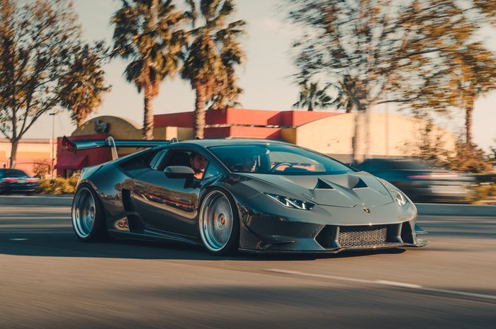 Detail Modifikasi Mobil Lamborgini Nomer 45