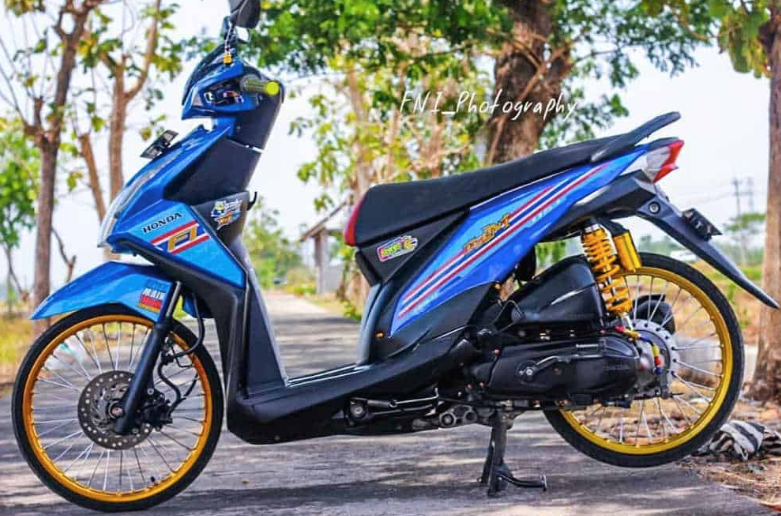 Detail Modifikasi Motor Beat Biru Putih Nomer 22