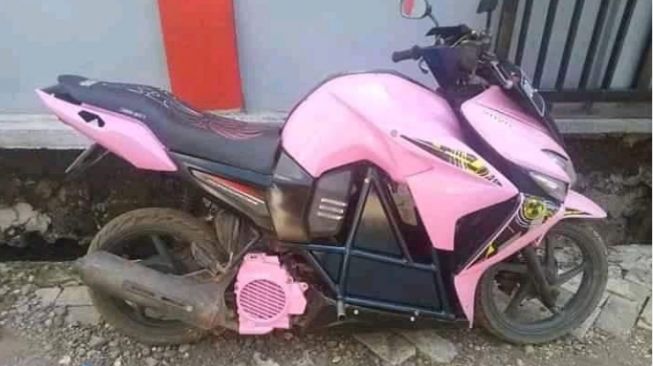 Detail Modifikasi Motor Lucu Nomer 11