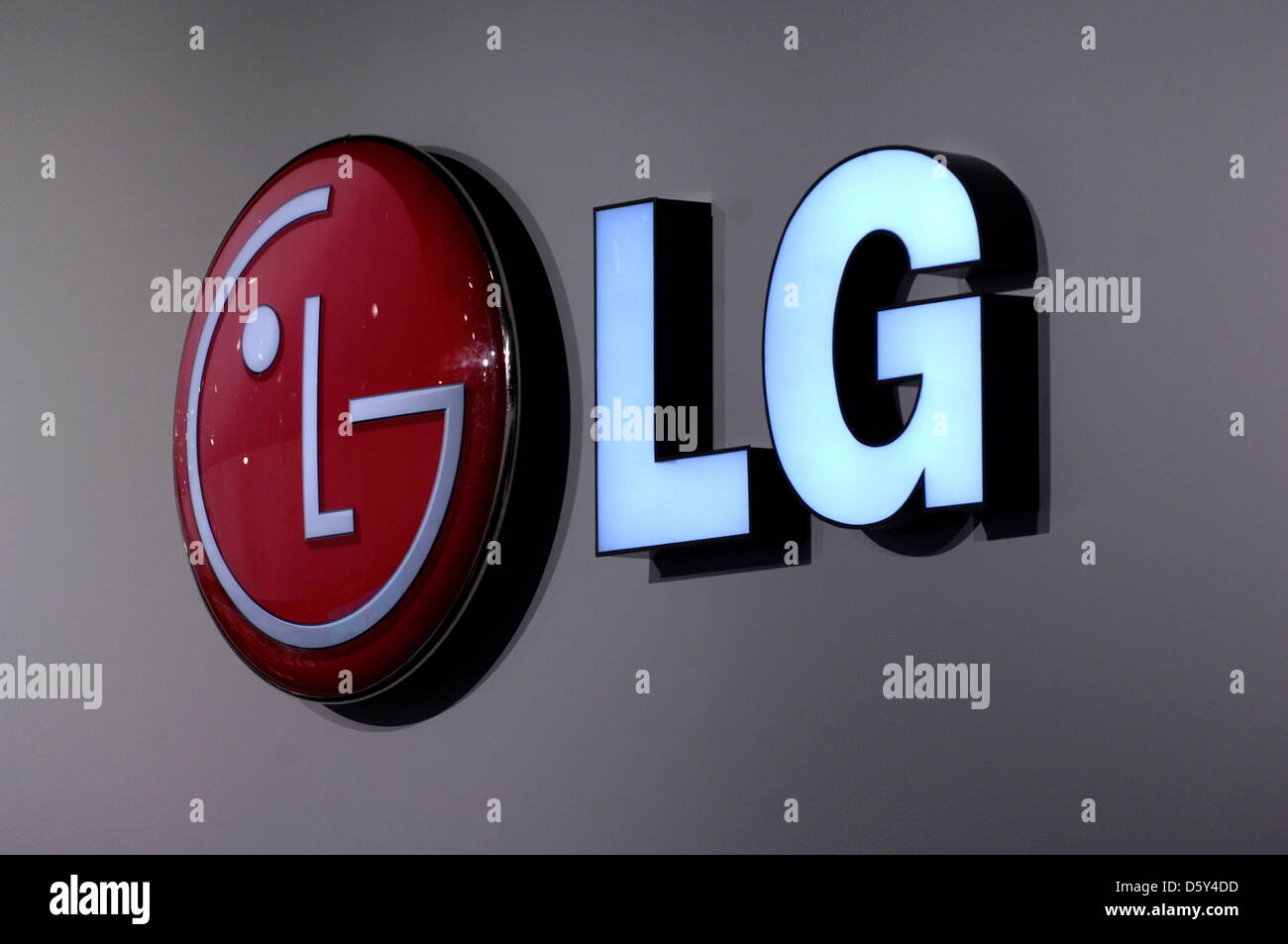 Detail Lg Electronics Logo Nomer 42