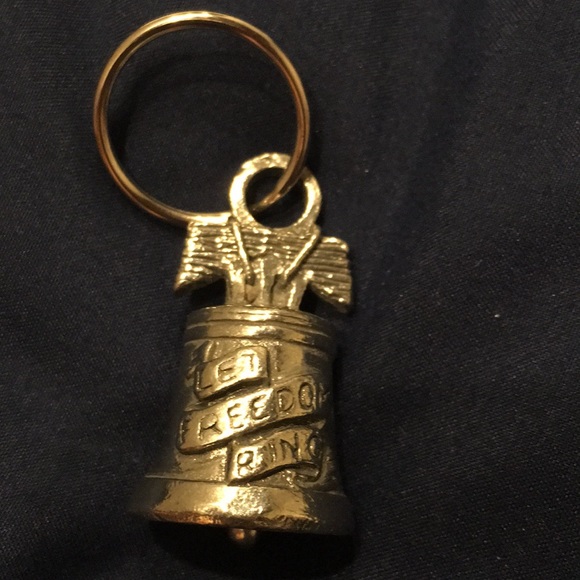 Detail Liberty Bell Keychain Nomer 44