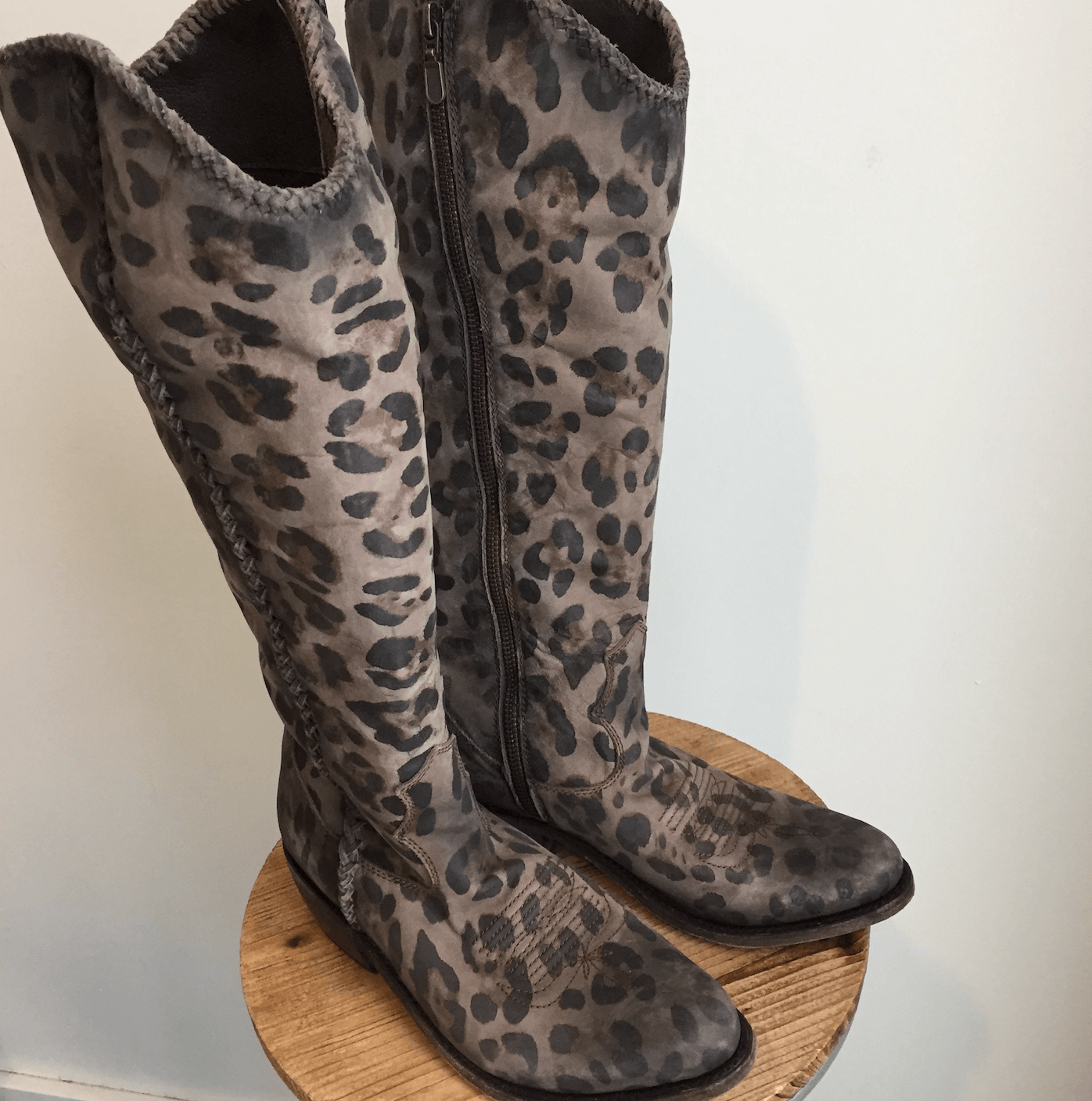 Detail Liberty Black Cheetah Boots Nomer 31