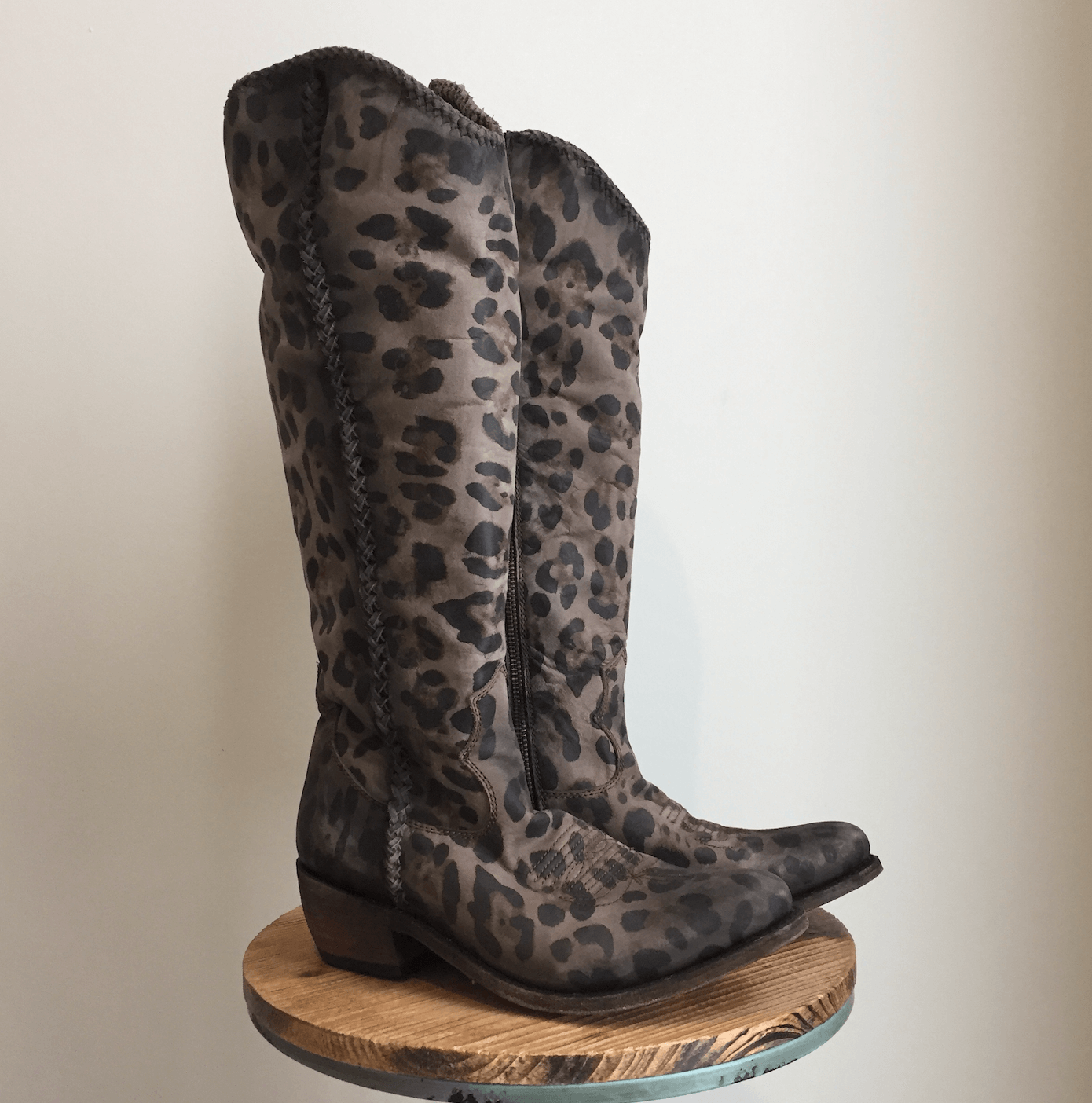 Detail Liberty Black Cheetah Boots Nomer 42