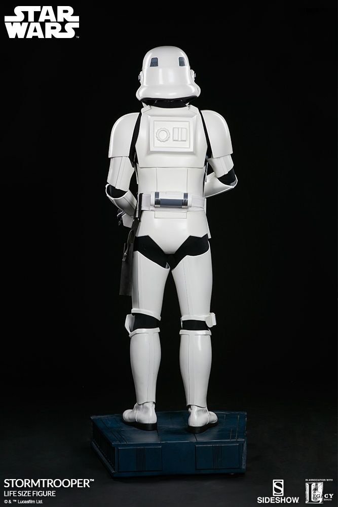 Detail Life Size Stormtrooper Statue For Sale Nomer 10