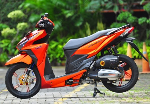 Detail Modifikasi Vario 150 Ring 17 Nomer 41