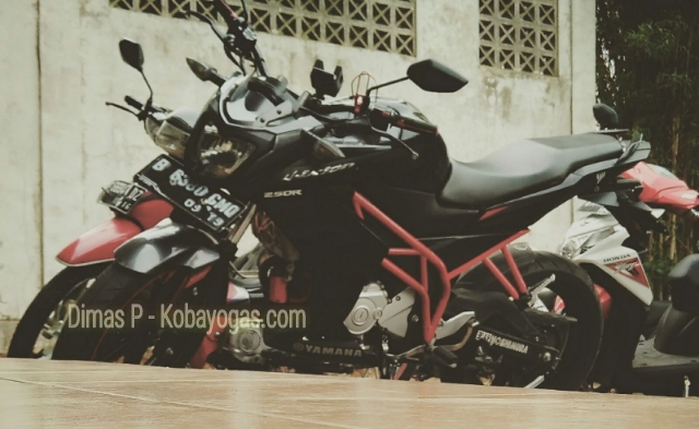 Detail Modifikasi Yamaha New Vixion Lightning Nomer 36