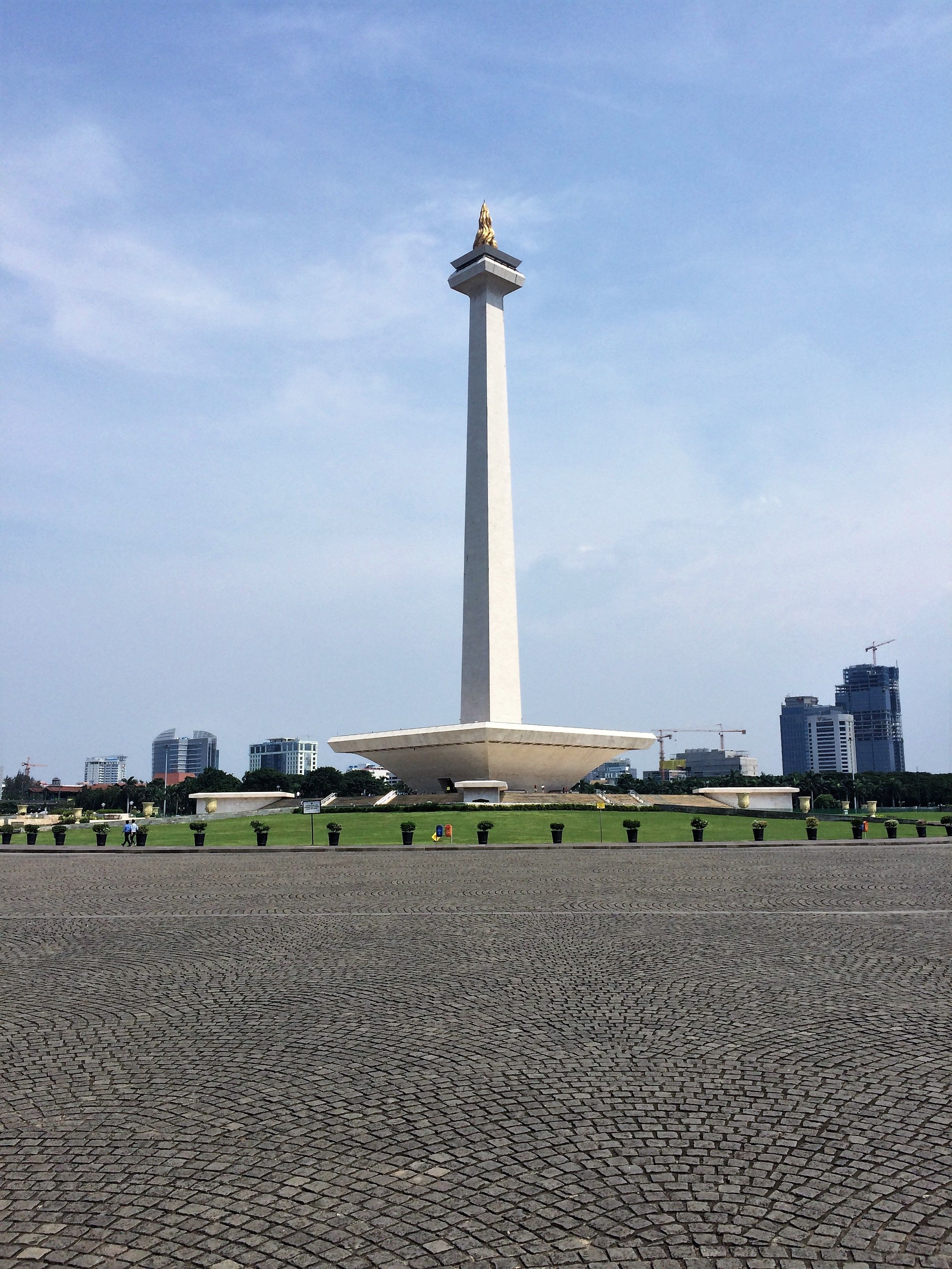 Detail Monas Background Nomer 11