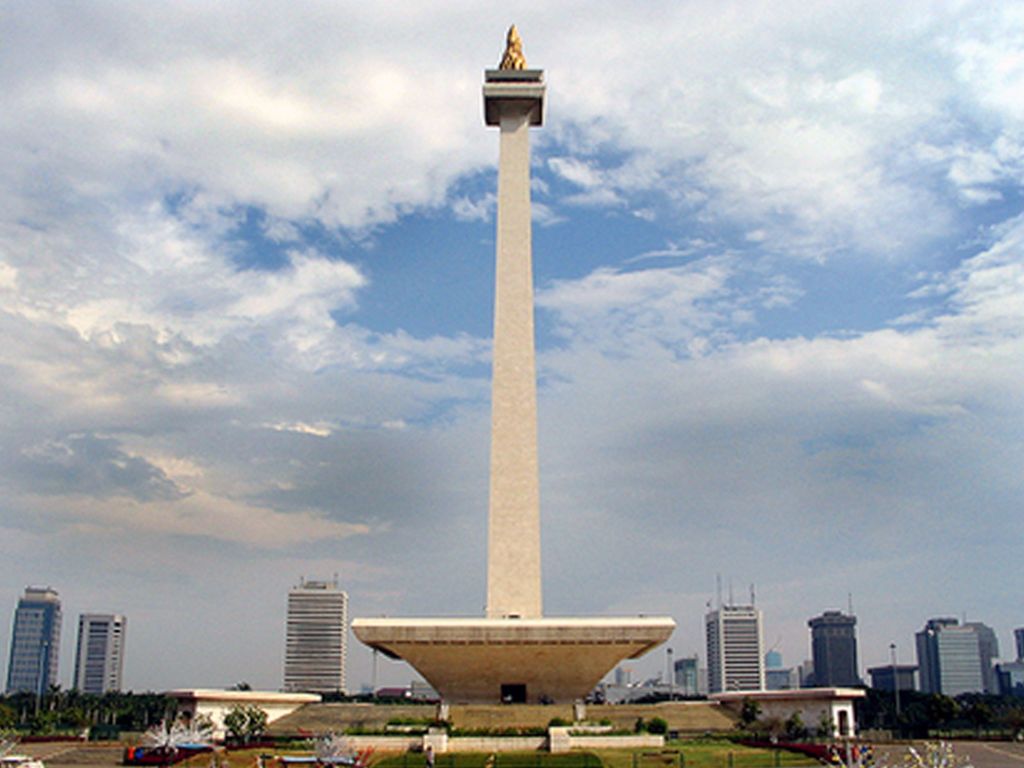 Detail Monas Background Nomer 4