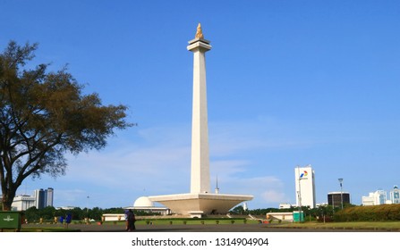 Detail Monas Background Nomer 48