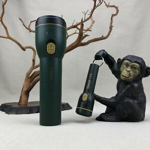 Detail Monkey Flashlight Keychain Nomer 48
