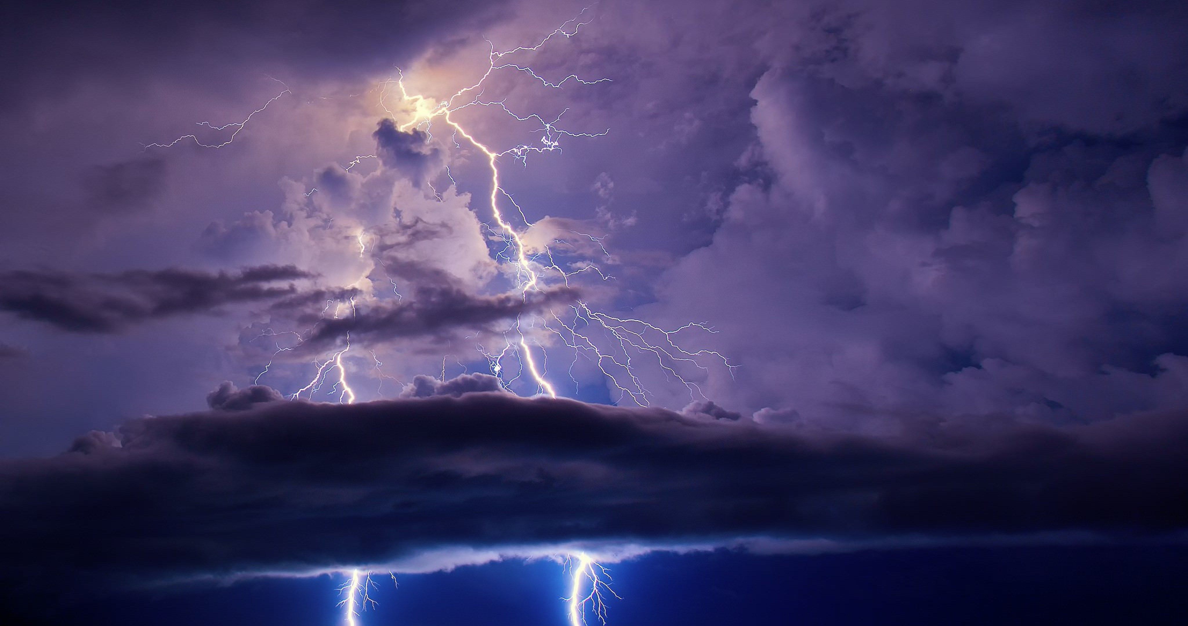 Detail Lightning Wallpaper Hd Nomer 48