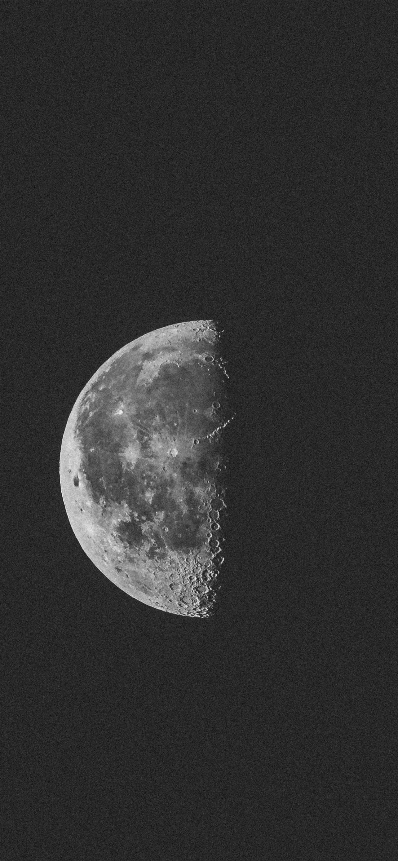 Detail Moon Wallpaper Iphone Nomer 43